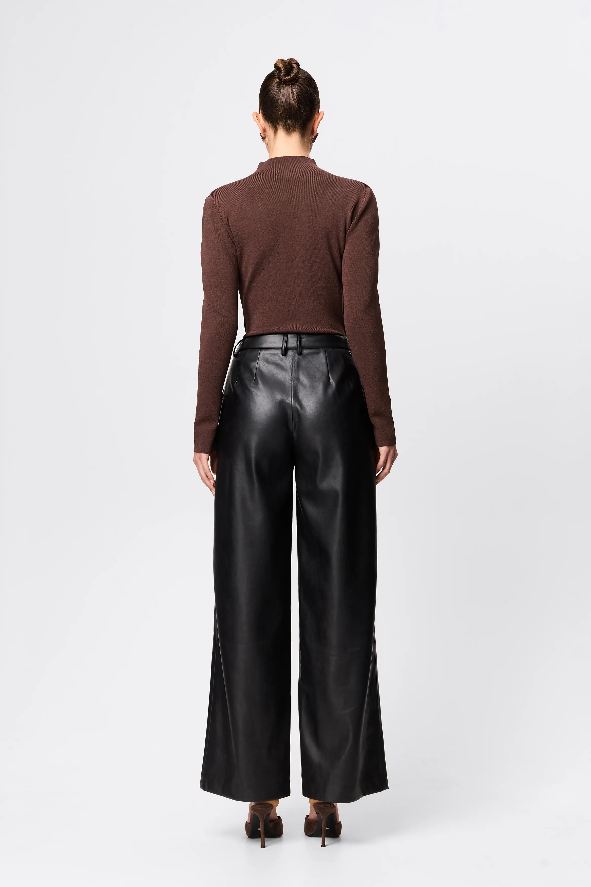 Fairfax Pleated Wide Leg Trouser - Image 8