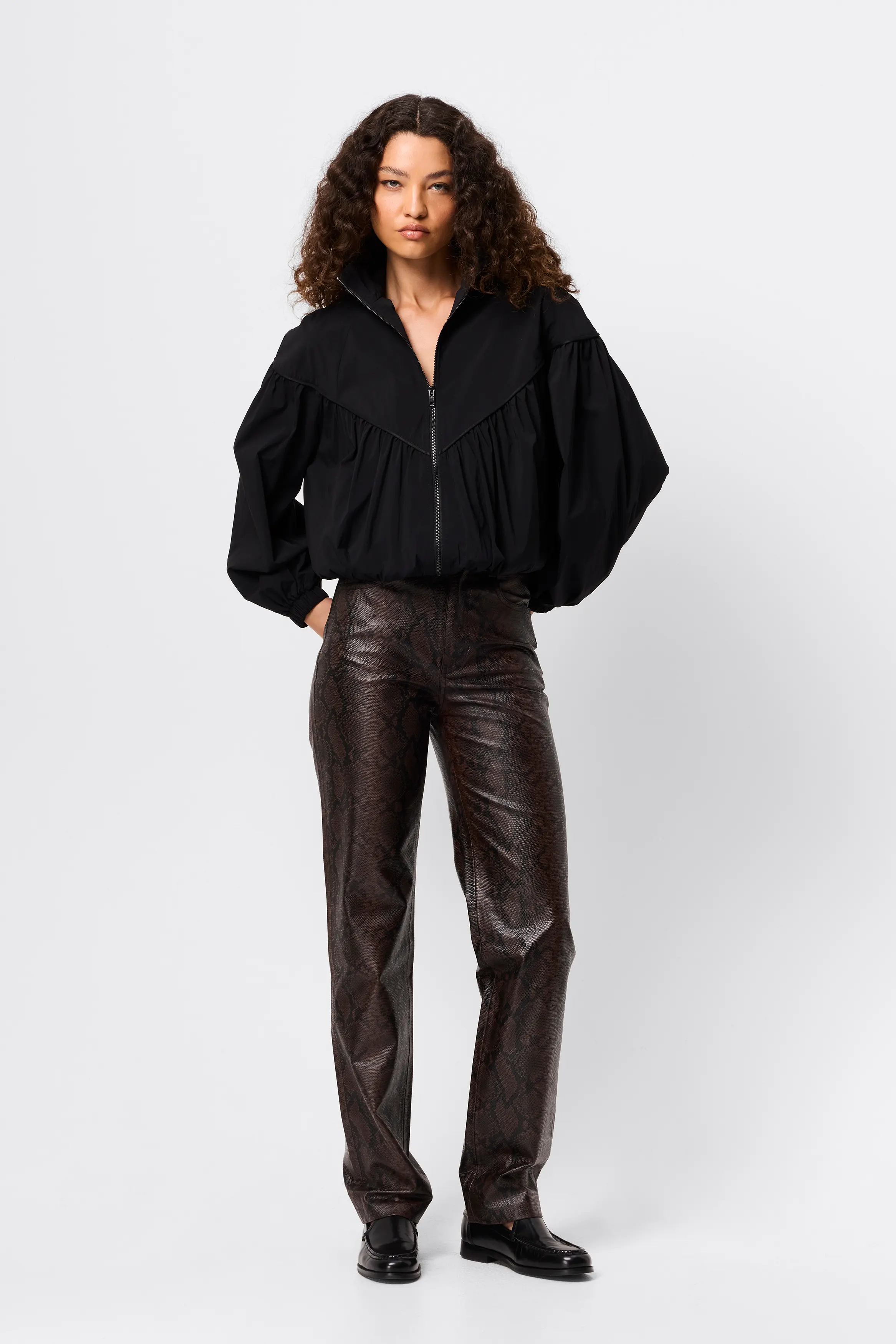Overturn Jacket - Image 4