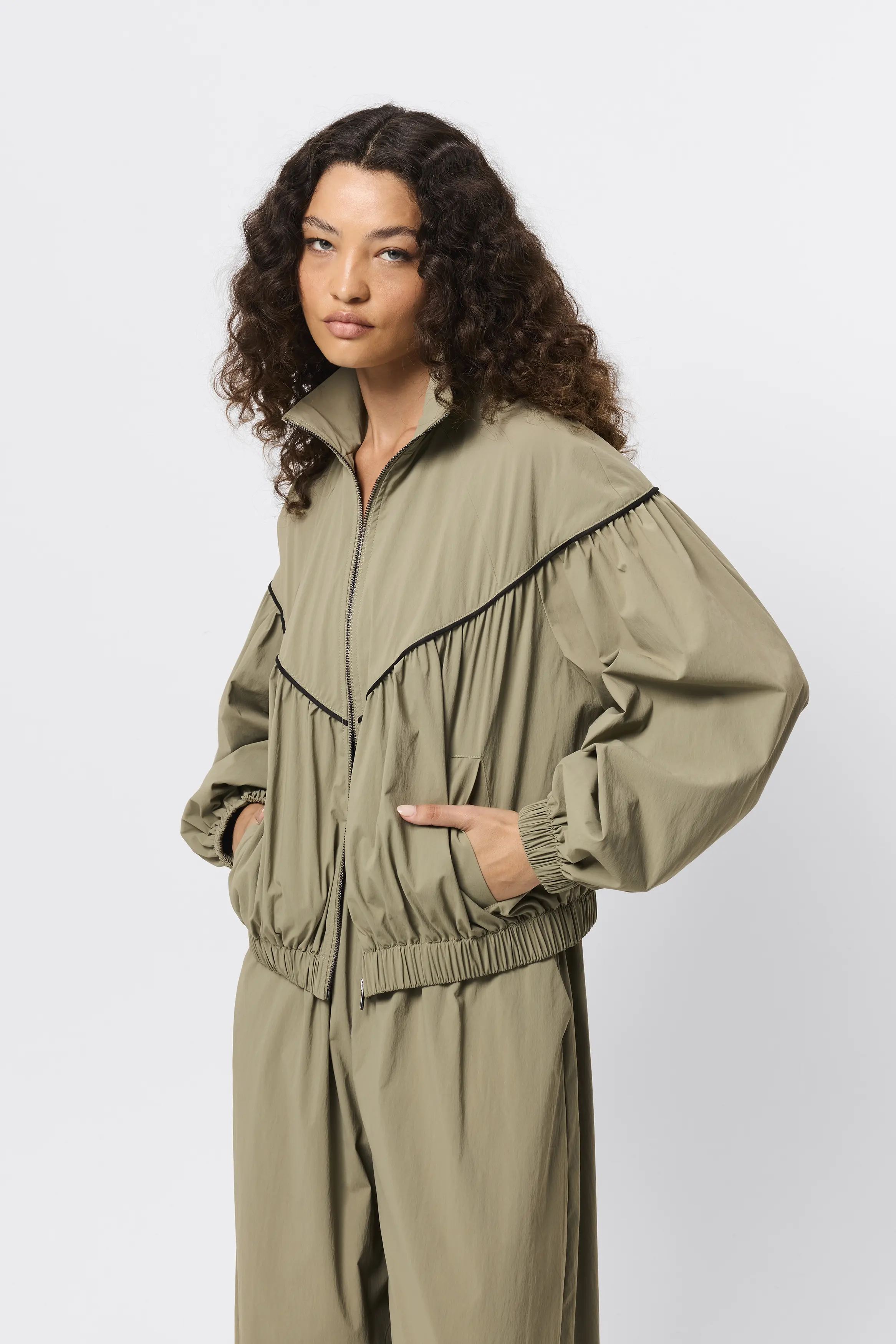 Overturn Jacket - Image 8