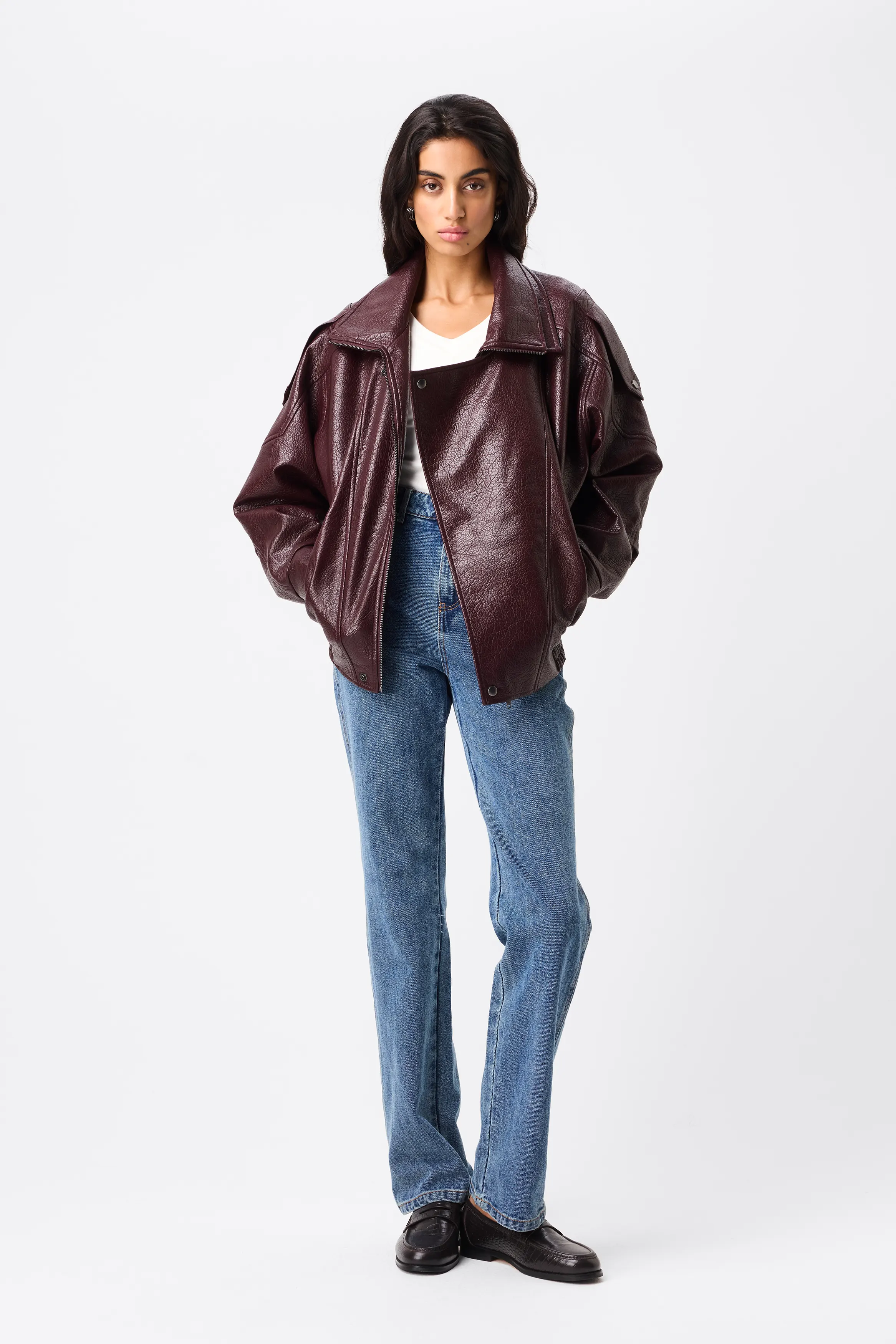 Saxon Oversized Bomber - Image 3