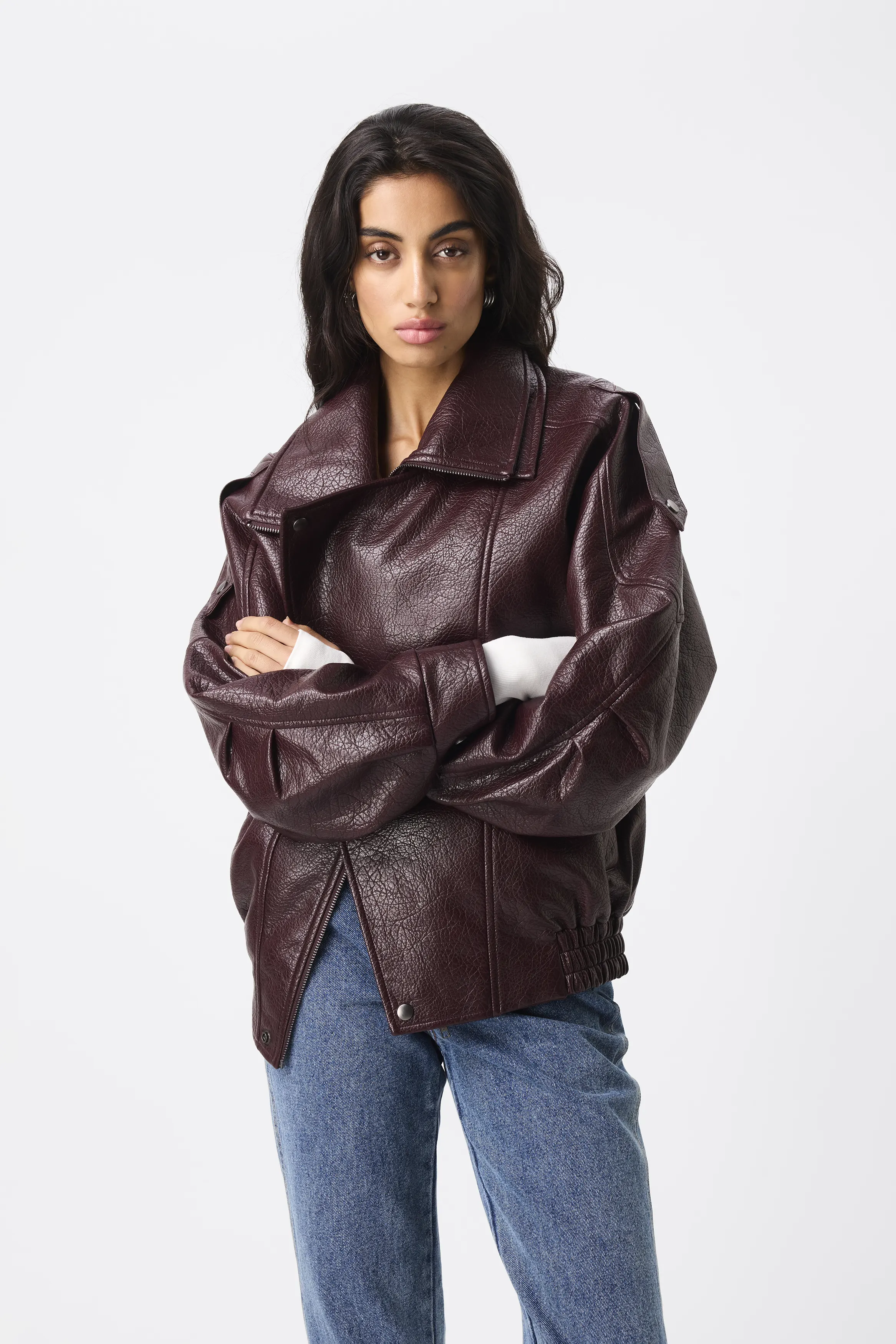 Saxon Oversized Bomber - Image 4
