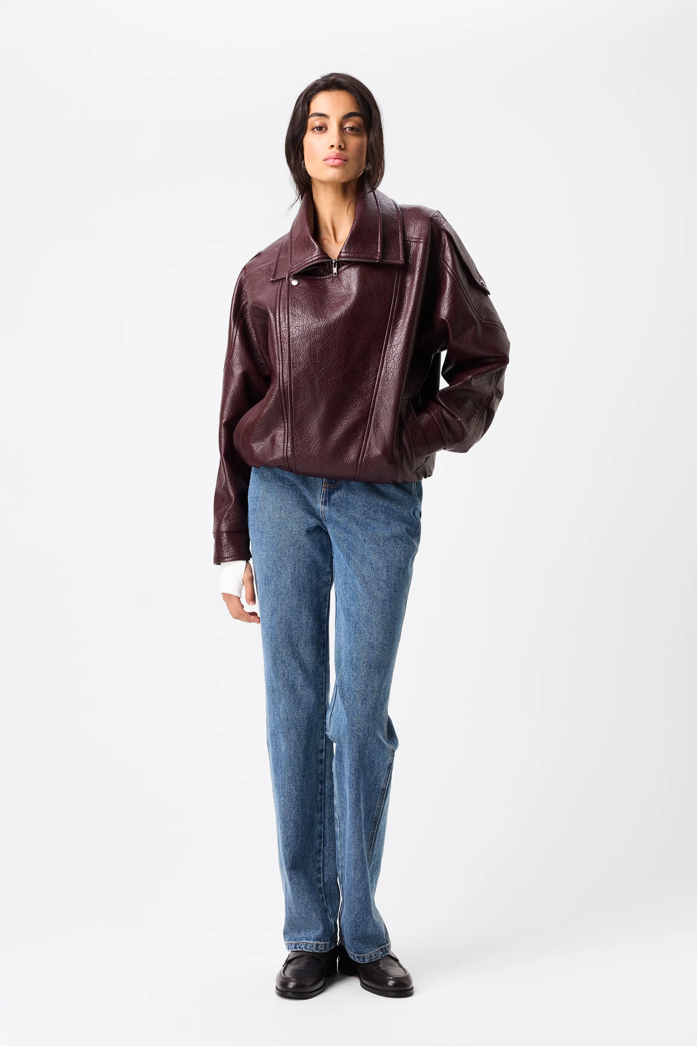 Saxon Oversized Bomber - Image 5