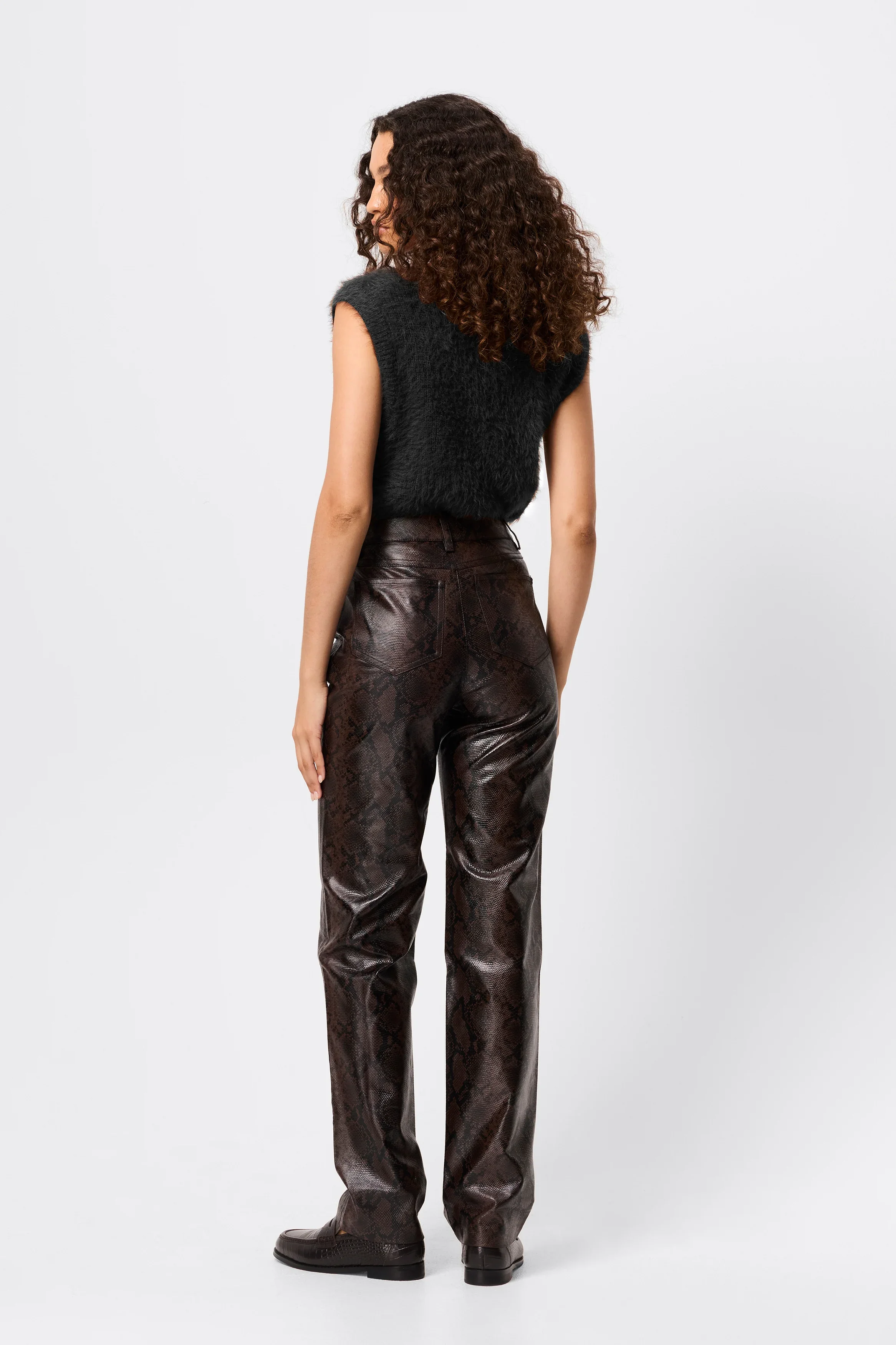 Scholar Vest - Image 5