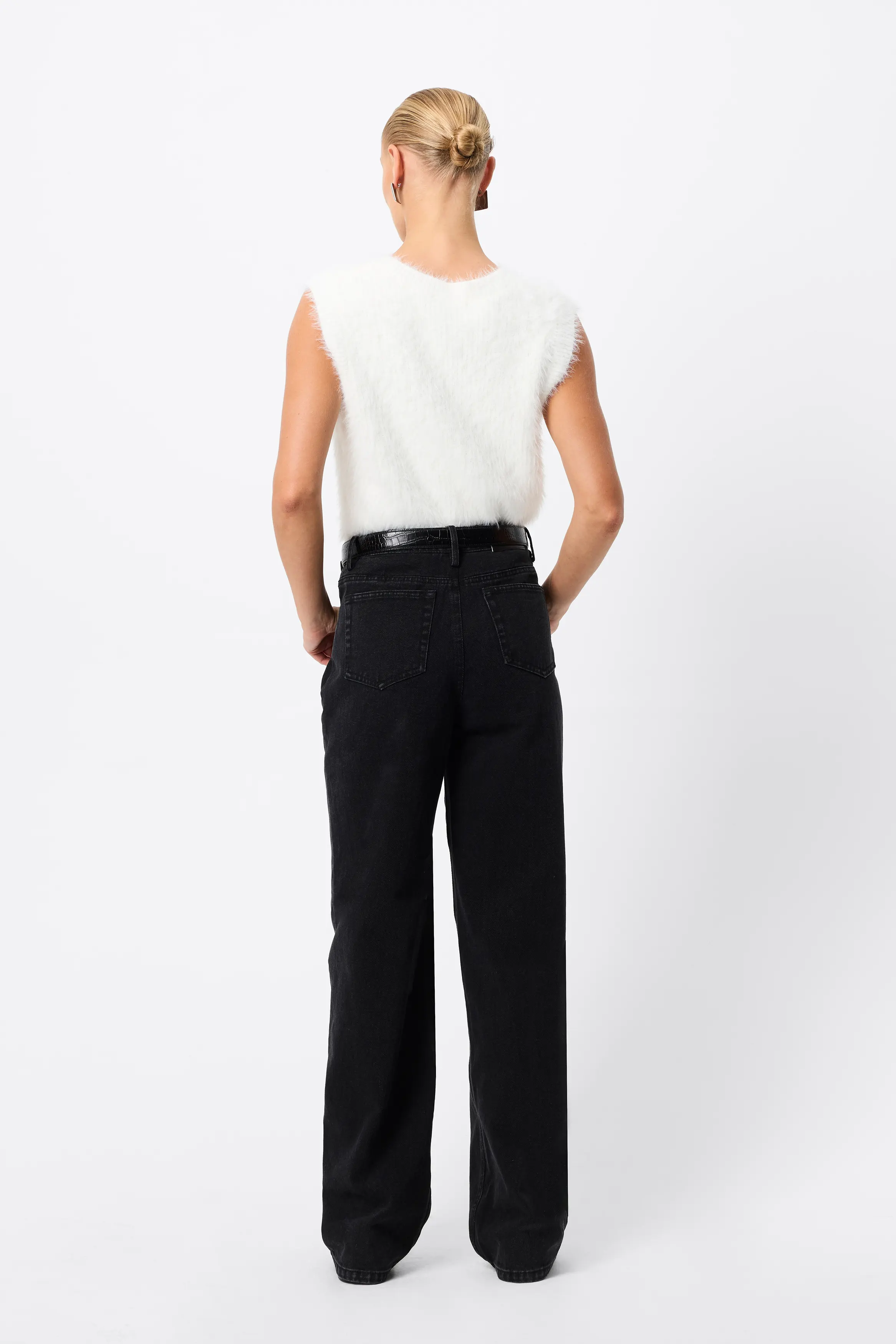 Scholar Vest - Image 7