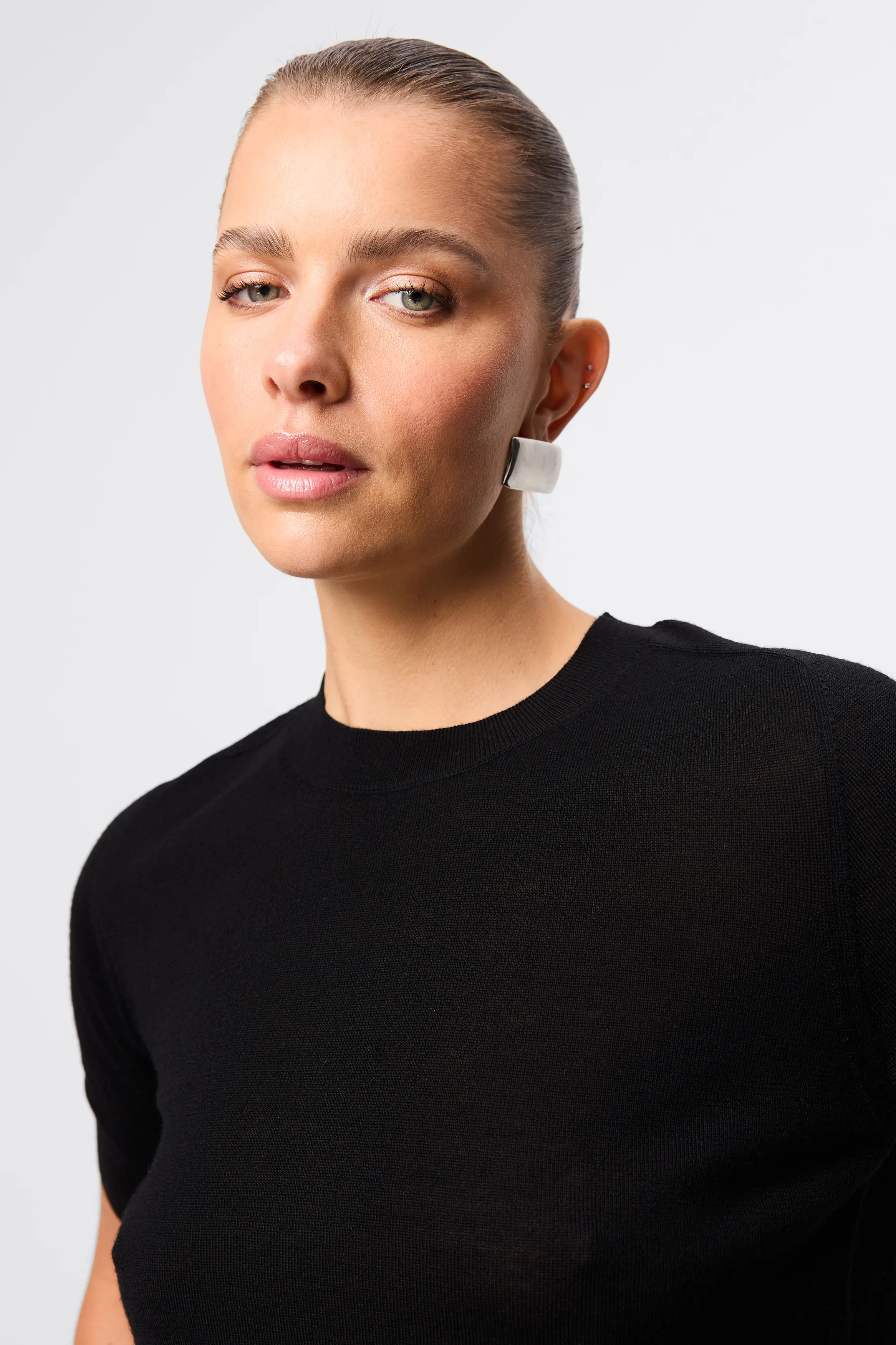 Sloane Tee - Image 4
